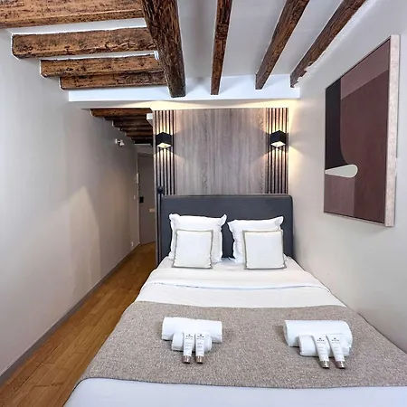 Apartment Saint Germain Des Pres